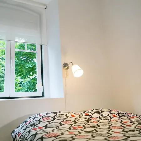 So Far So Homely אכסניה *