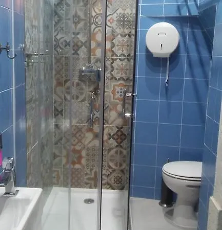 So Far So Homely אכסניה ליסבון
